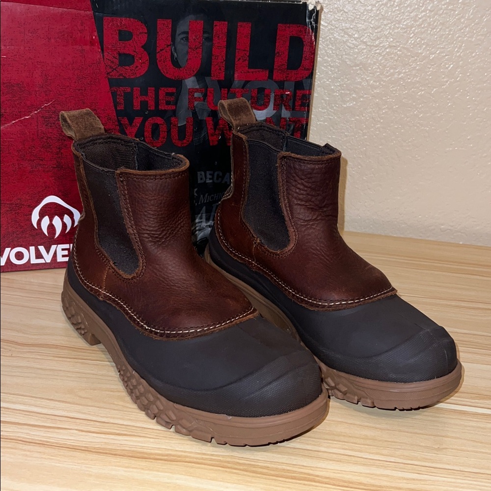 Wolverine Men’s Brown Leather Chelsea Work Boot